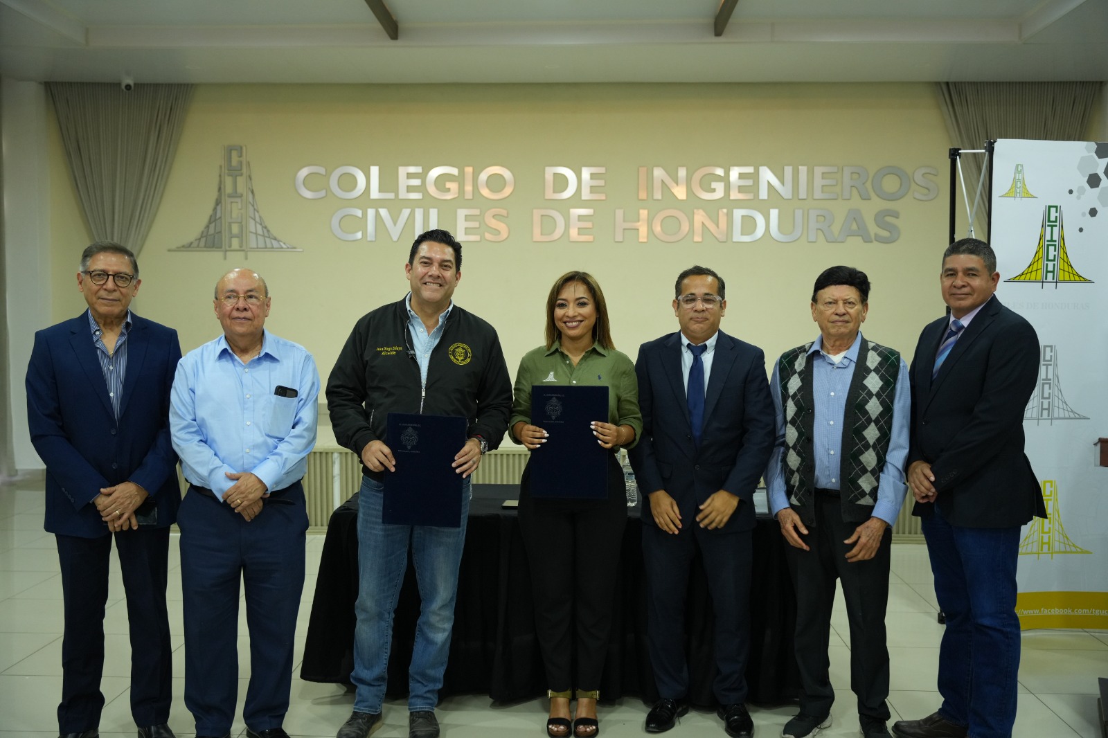 AMDC y CICH impulsan modernización y agilización de trámites municipales