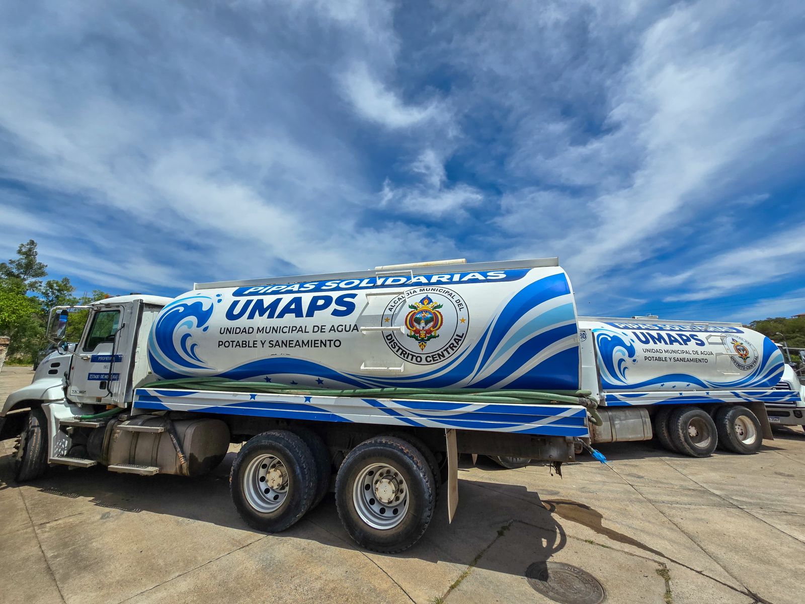 Alcaldía entrega más de 500 tanques de agua a escuelas del Distrito Central