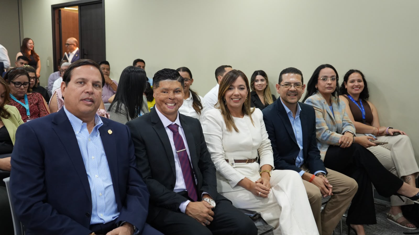 Imagen de galería de AMDC y CCIT consolidan alianza para crear más oportunidades de empleo y fortalecer los emprendimientos capitalinos