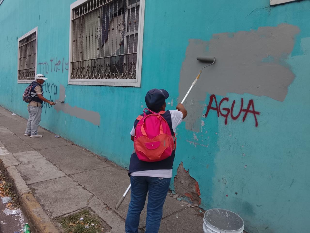 Imagen de galería de Alcaldía restaura espacios públicos tras marchas del 01 de mayo